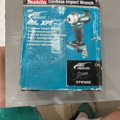 Makita cordless impact wrench