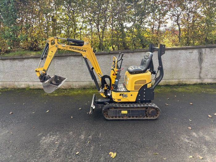 Yanmar sv08 micro digger
