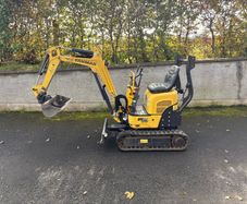 Yanmar sv08 micro digger