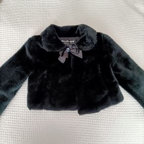 Girls black fur age 4/5 years