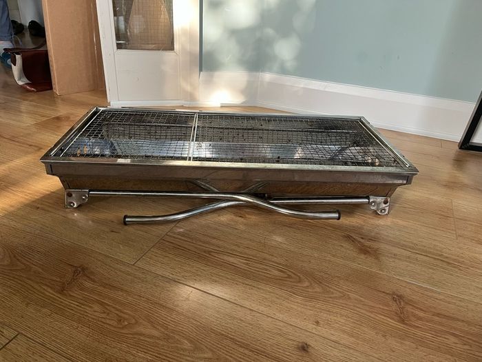 Barbecue grill foldable