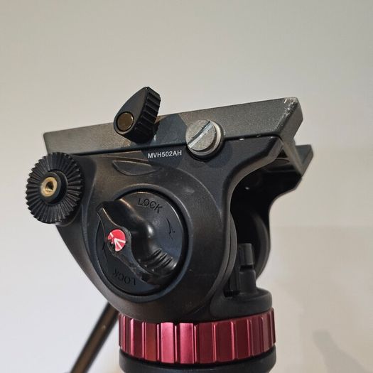 Manfrotto tripod