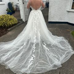 wedding dress