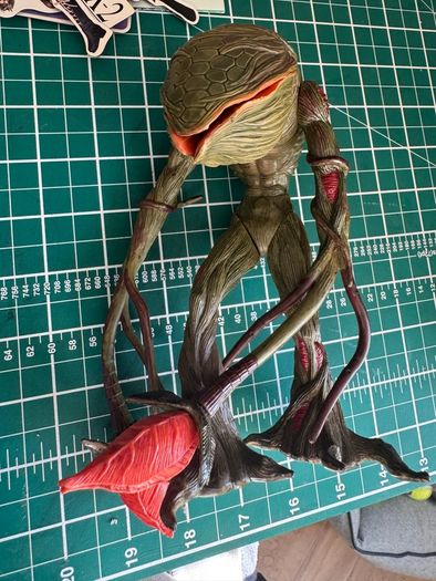 ToyBiz Resident Evil figure lot