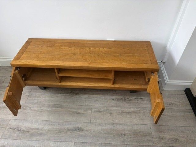 TV Stand- Oak