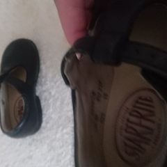 Girls shoes