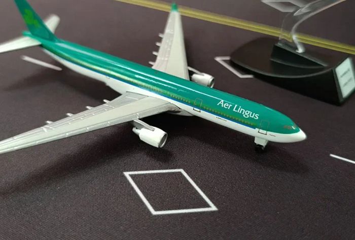 1:450 Aer Lingus Airbus A330-300 Model, Die Cast