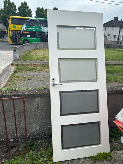 doors with handles no keys