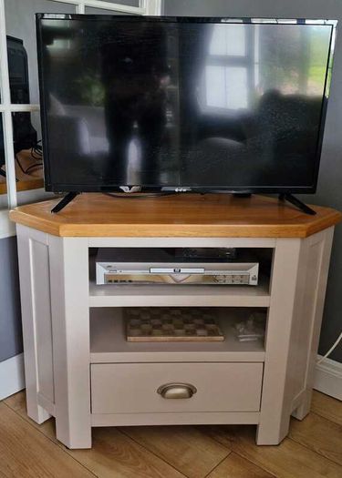 TV Unit