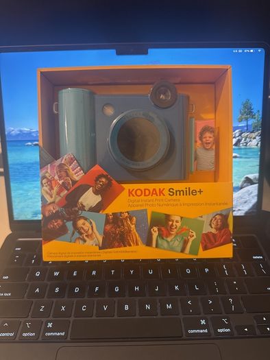 kodak smile plus instant polaroid camera