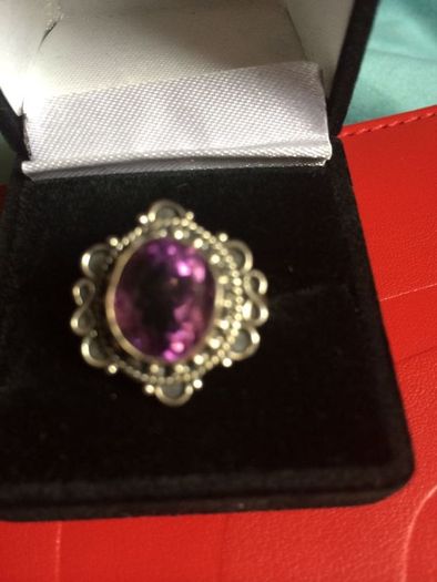 Silver amathyst stone dress ring