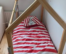 Montessori bed