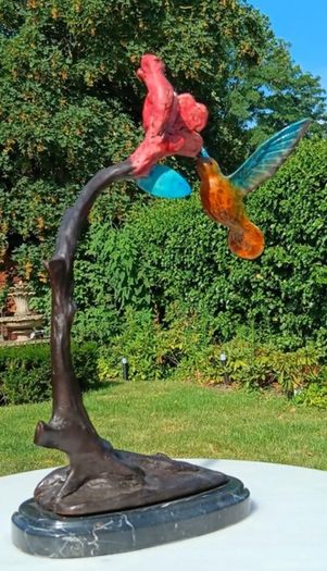 Hummingbird & Flower (40cm) - Patinated Bronze