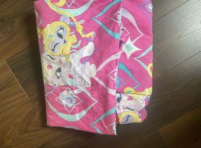 single bedsheets with matching pillow cover