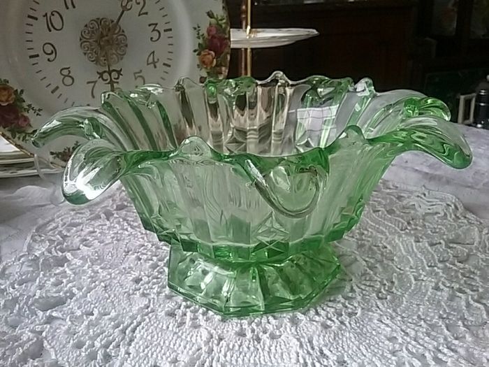 Green Art Glass Bowl