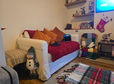 White Pull Out Sofa Bed.