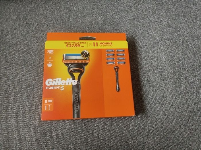 Gilette