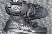 Emporio Armani EA7 Men's Trainers Size 43 brand new