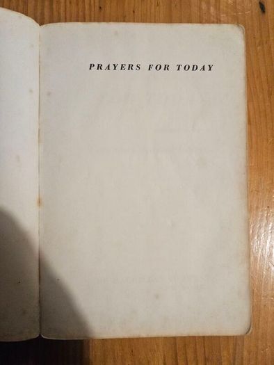 RARE. PRAYERS FOR Today Compiled By Bishop Terence Cooke Cardinal Of Newyork 1968 to 1983.  Complete With facsimile Signature On Cover And Hand Written Signature On Inside. Paperback In Good Condition.