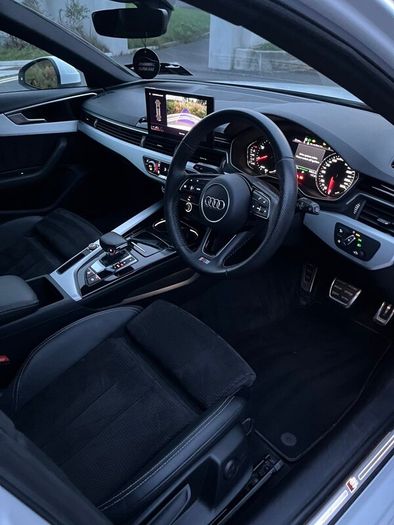Audi A4 avant S line , fresh 2 year Nct