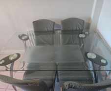 kitchen table & 4 chairs