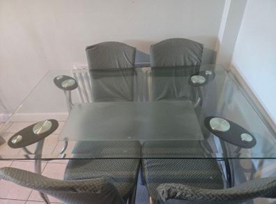 kitchen table & 4 chairs