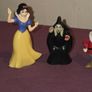 Disney Snow White Figures Image 3
