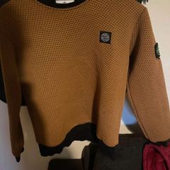 Men's stone island sweatshirt