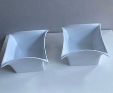 Pair of  white newbridge home 6 inch dishes price for both