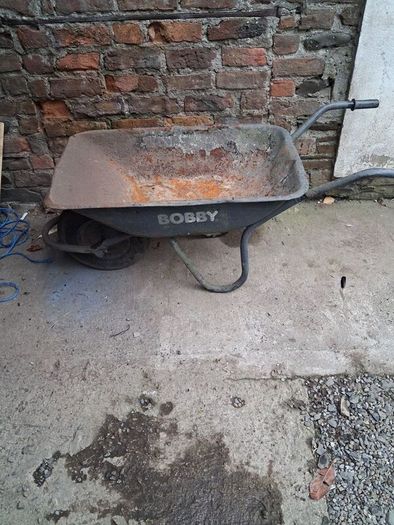 wheelbarrow