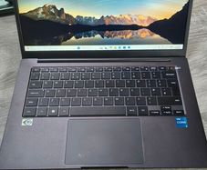 Samsung Galaxy Book / 16gb / i5 / 256gb