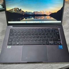 Samsung Galaxy Book / 16gb / i5 / 256gb