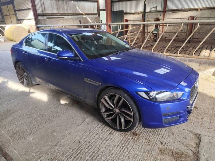 Jaguar xe (not running)