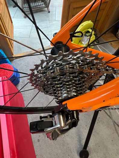 Full carbon race road bike s56 electronic shifting