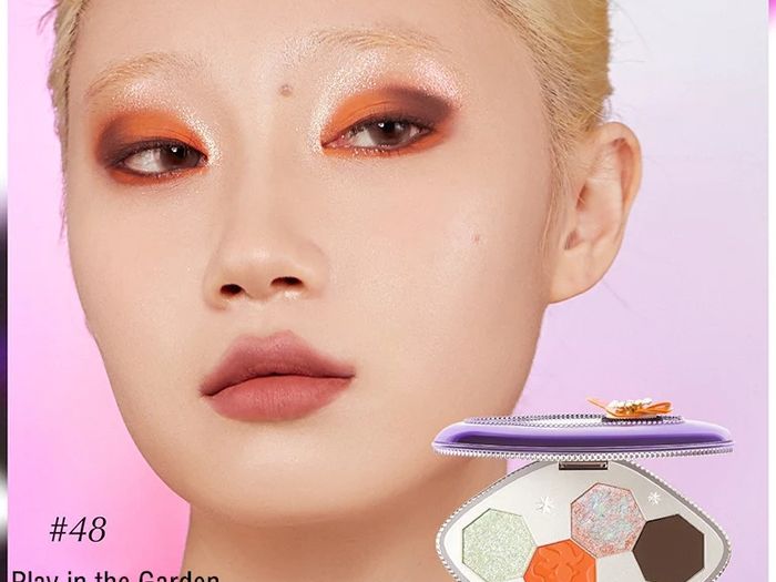 Girlcult C-Beauty Eyeshadow Palette of 4 Great Inventions in Shade 48 Play in the Garden
