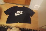 Nike t-shirt