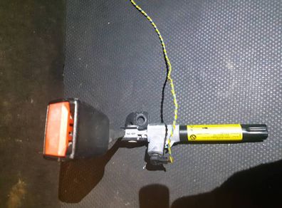 BMW Seat Belt Latch Buckle Tensioner 33033109b