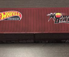 HotWheels Premium Mountain Drifters Container Set