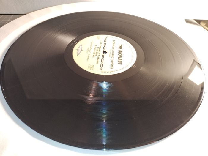 Bionaut - Everybody's Kissing Everyone - SCARCE Early 90s Piano House GEM!