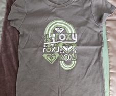 Roxy tshirt