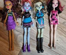 Monster High Draculaura, Frankie Stein, Clawdeen Wolf, Abbey Bominable