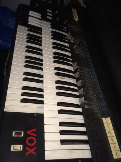 Jennings organ J.68