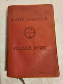 Saint Vincents Prayer Book. Small Imitation Leather 1980 . In Good Condition.  See Photos For Same