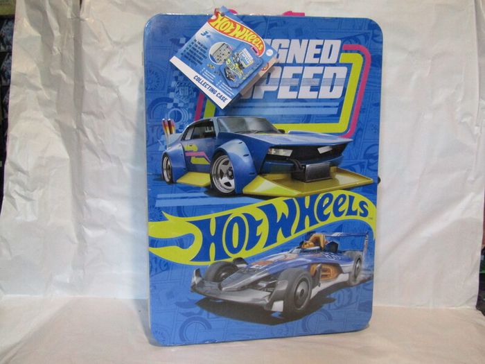 Hot Wheels Designed For Speed Storage Tin Brand New Sealed Hot Wheels metal storage carrying case for up to 50 cars