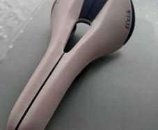 X2 Fizik Aliante R3 Open saddle. X1 Black x1 white