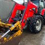 MF 956 loader Image 5