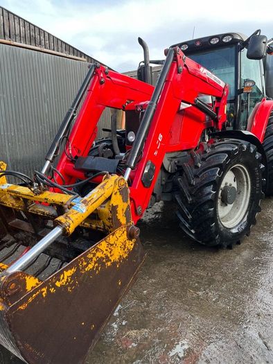 MF 956 loader