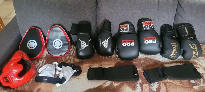 Kickboxing & mount setup.