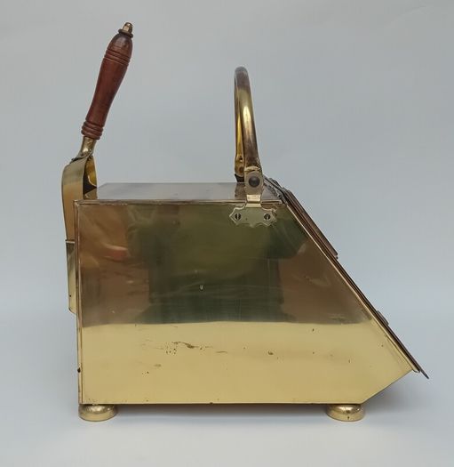 Antique Brass Coal Scuttle Storage Box & Shovel