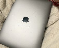 Apple MacBook Pro 13